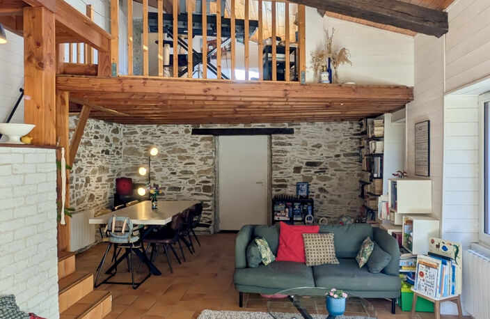 Maison de caractère 85 m2 | Pierre & poutres | Jardin arboré — photo 4