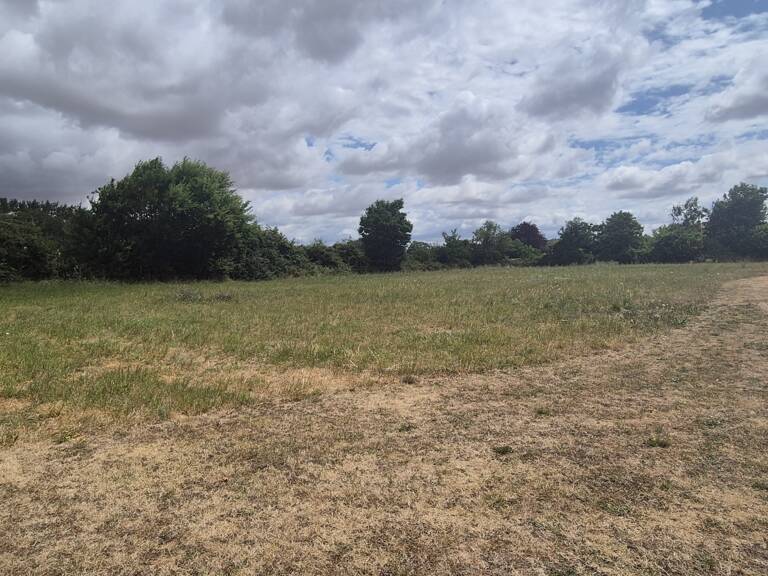 Vente Terrain 3 724 m&sup2; — photo 1