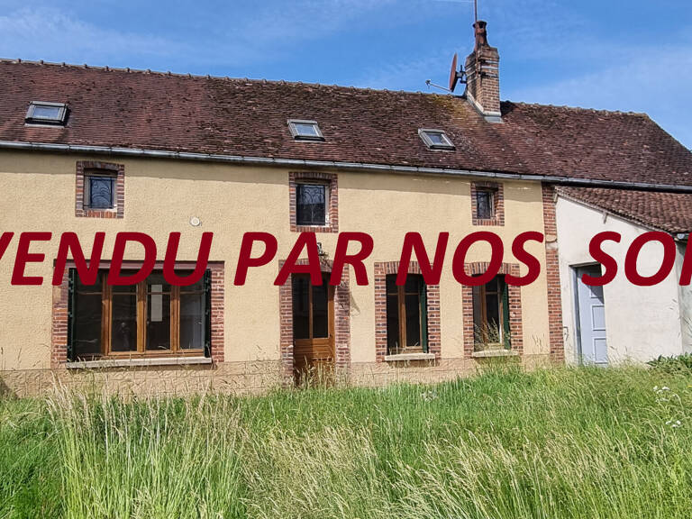 FORÊT D'OTHE, bourg avec commerces — photo 1