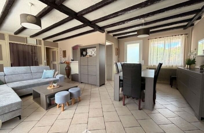 Maison - 117m² - Dangé-Saint-Romain — photo 5