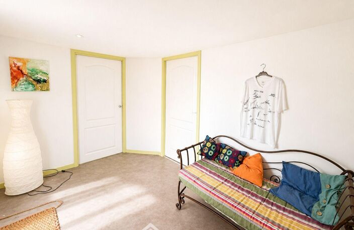 Villas - 220m² - Saint-Aunès — photo 3