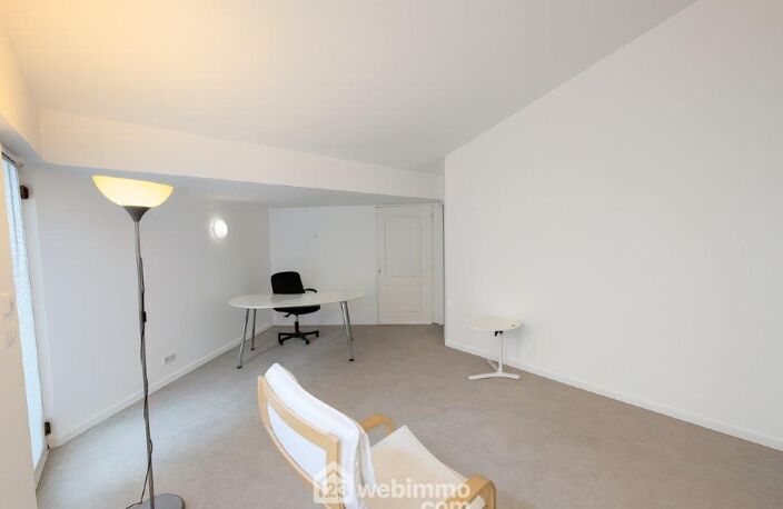 Villas - 220m² - Saint-Aunès — photo 4