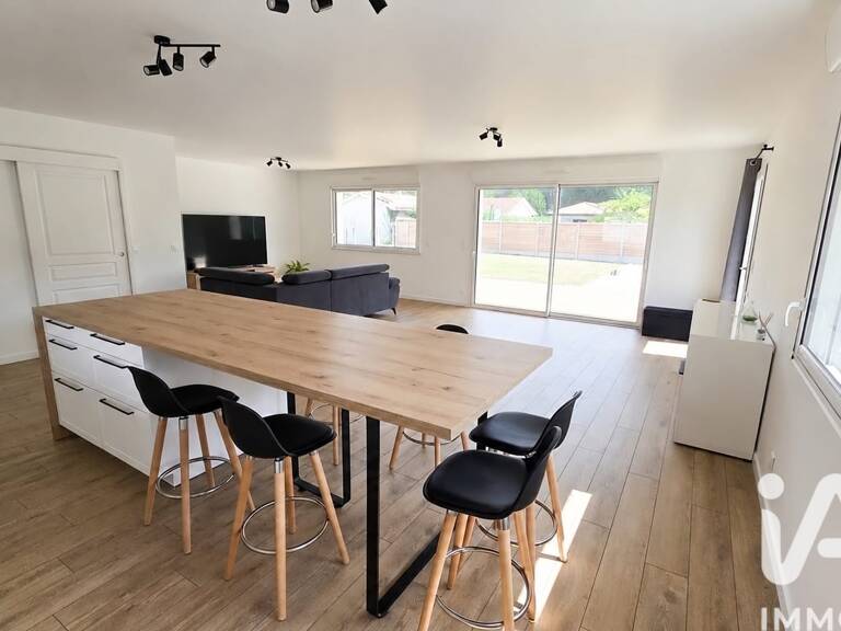 Vente Maison/villa 4 pièces — photo 1