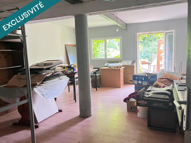 Propriété atypique avec maison et bâtiments attenants — photo 1