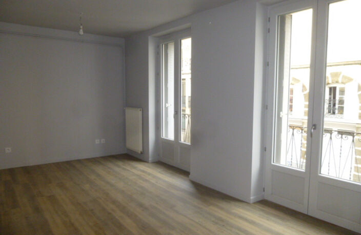 T4 de 90m2 avec terrasse — photo 4
