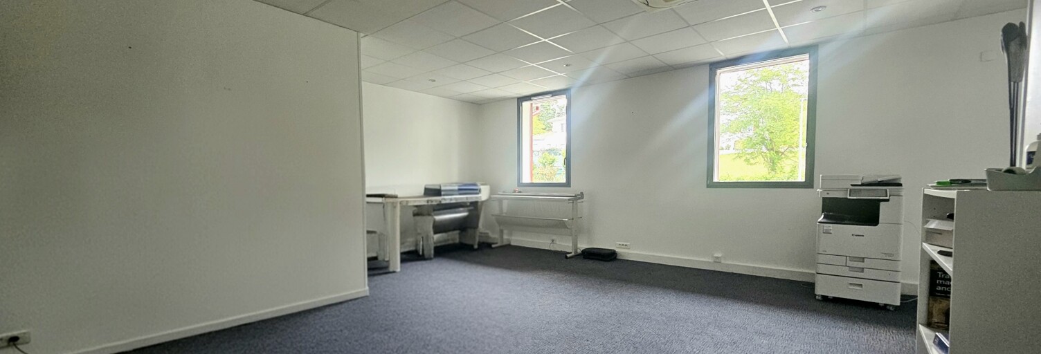 Commerce  42 m² à vendre à Saint-Pierre-d'Irube (64990)