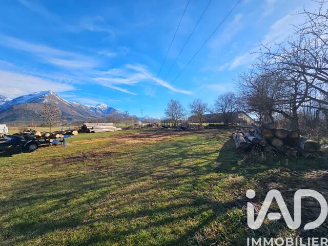 Vente Terrain à bâtir 1 677 m&sup2; — photo du bien