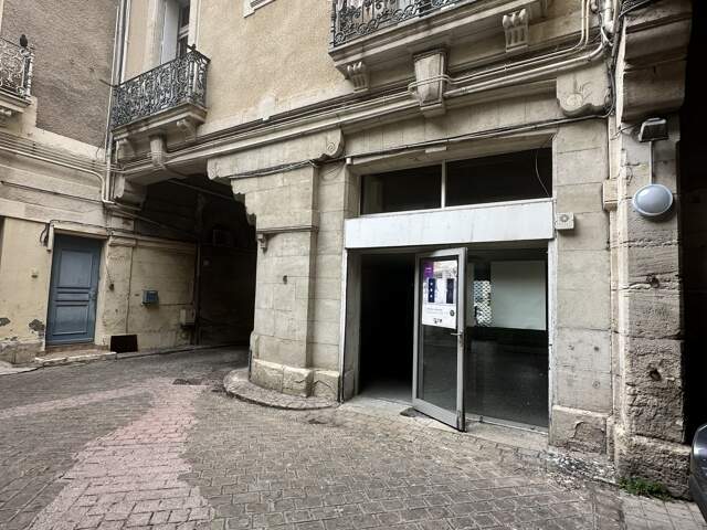 Vente Boutique/Local commercial 80 m&sup2; — photo du bien