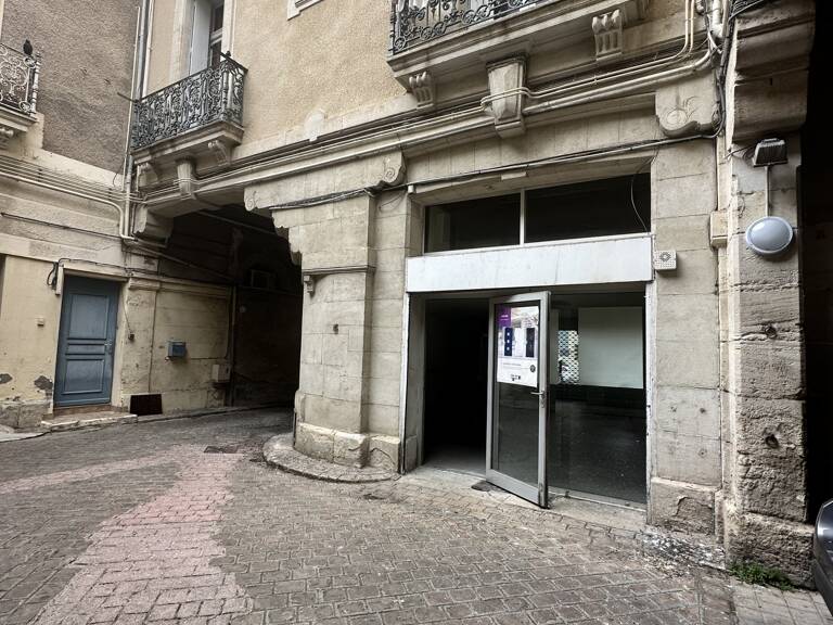 Vente Boutique/Local commercial 80 m&sup2; — photo 1