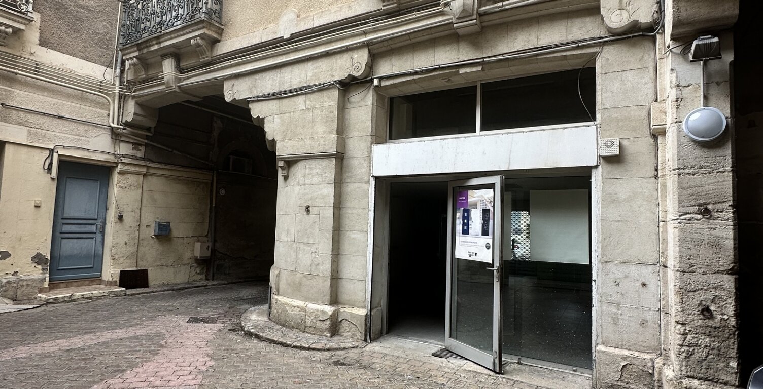 Vente Boutique/Local commercial 80 m&sup2; — photo 1