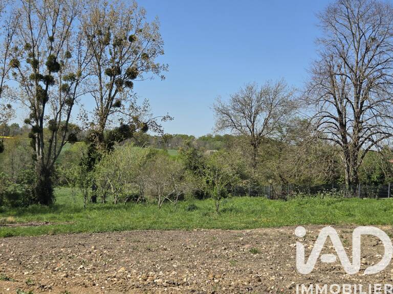 Vente Terrain à bâtir 701 m&sup2; — photo 1