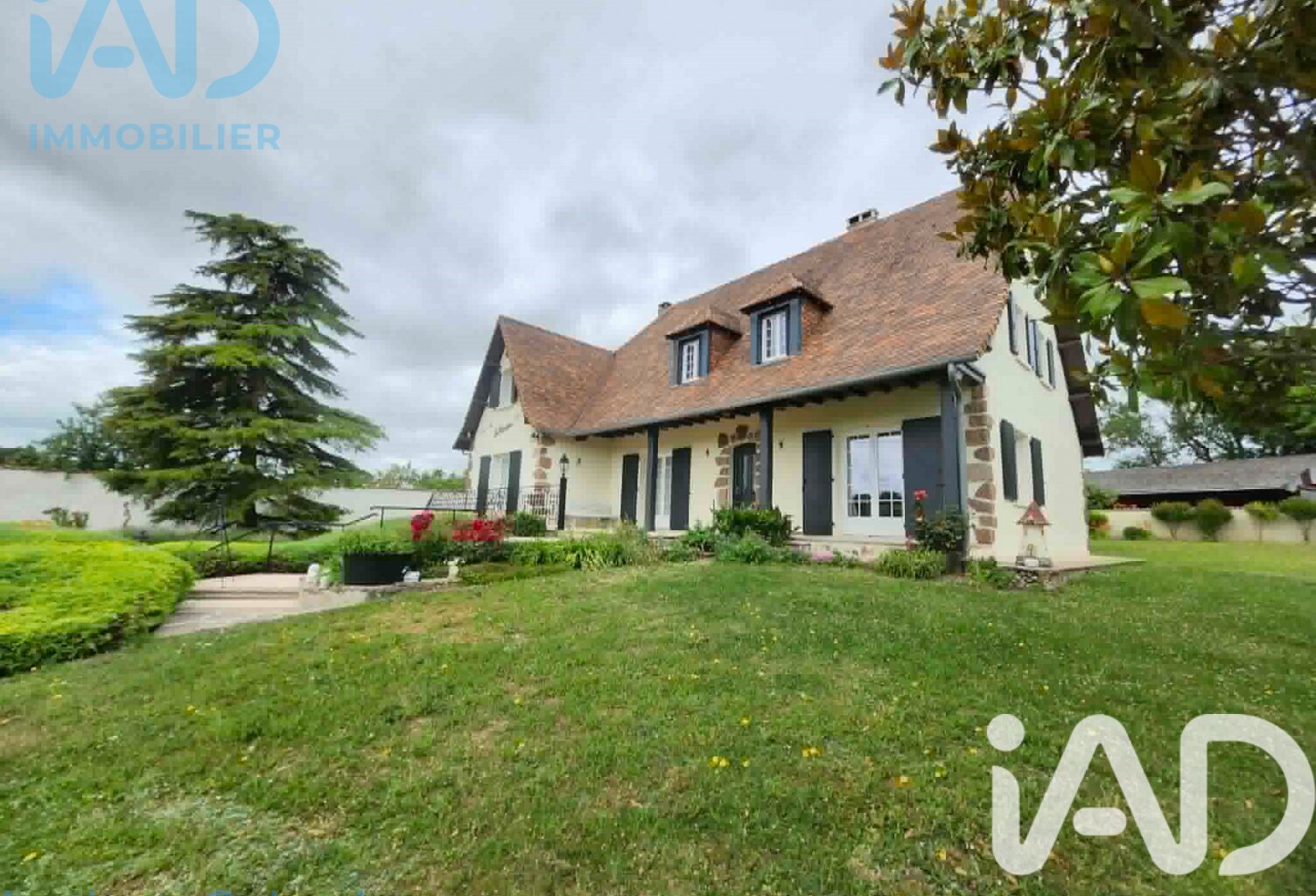 Vente Maison de campagne 8 pièces — photo 1