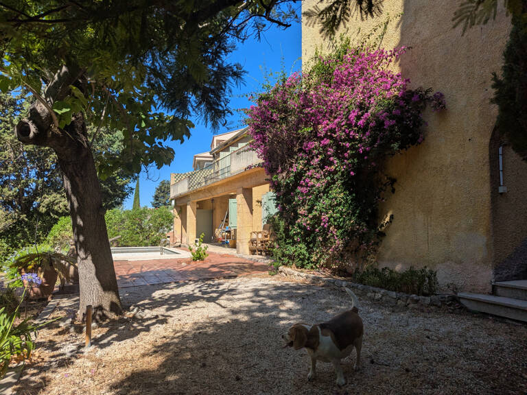 Maison sur 2 niveaux - 207m2 - garage et piscine — photo 1