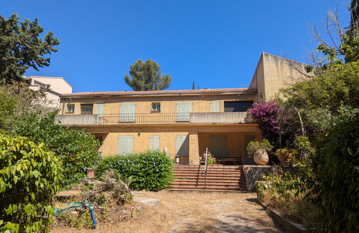 Maison sur 2 niveaux - 207m2 - garage et piscine — photo 2