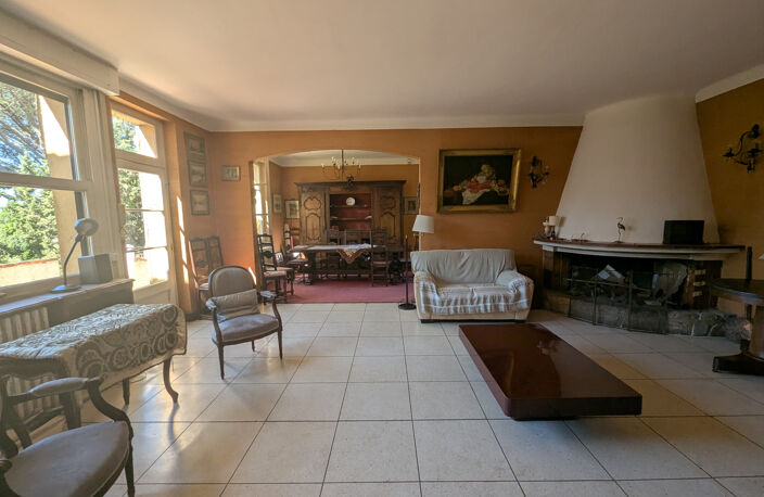Maison sur 2 niveaux - 207m2 - garage et piscine — photo 4