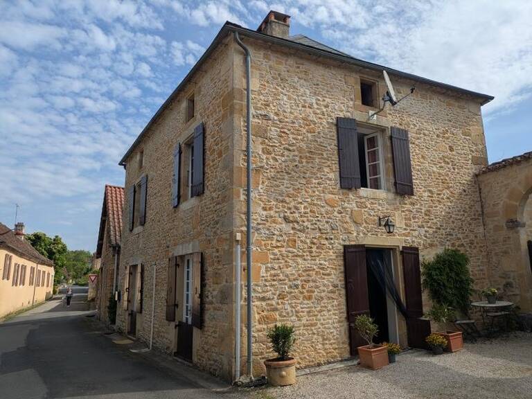 Maison en pierre de 5 pièces principales — photo 1