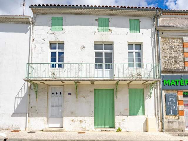 Maison de ville de 4 pièces principales — photo du bien