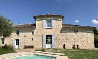 Maison 8 Pièces 262 m² à vendre à Génissac (33420)
