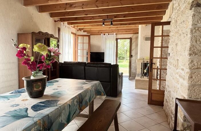 Maison en pierre de 5 pièces principales — photo 4
