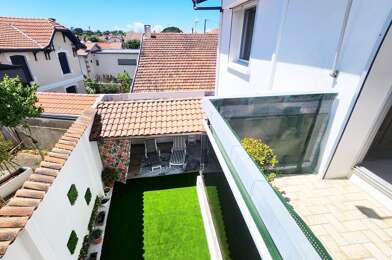 Maison 7 pièces 989900 €