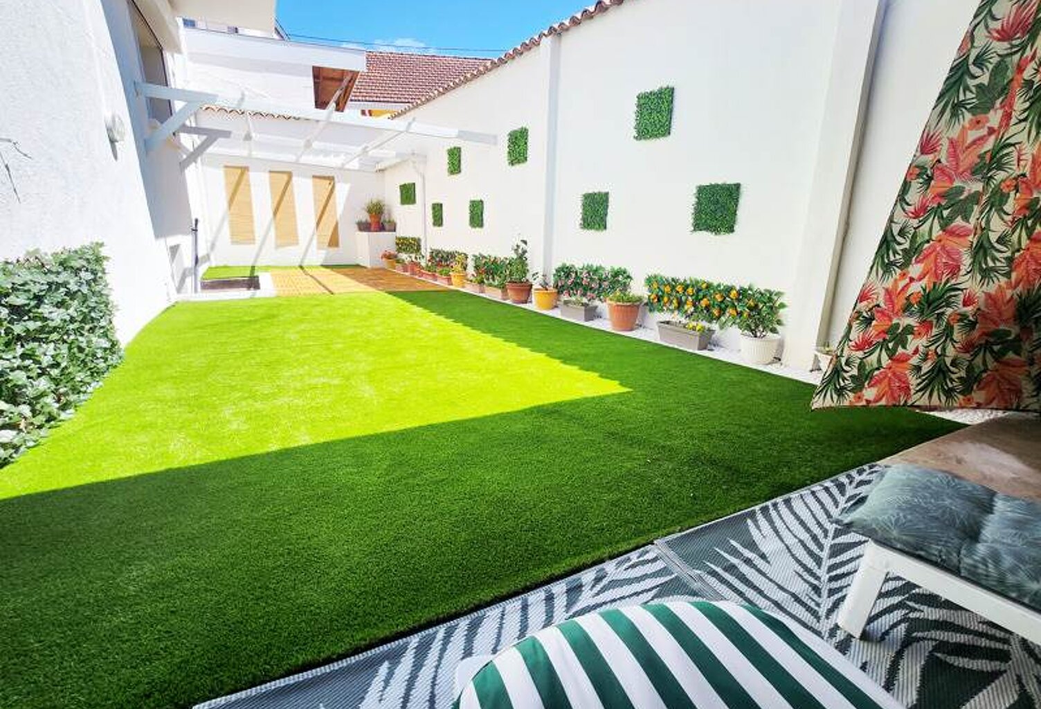 Maison de ville de 7 pièces principales — photo 1