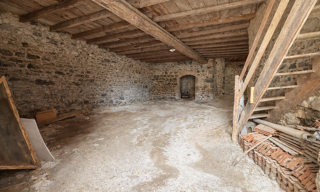Maison 1 Pièce 230 m² à vendre à Saint-Julien-sur-Bibost (69690)