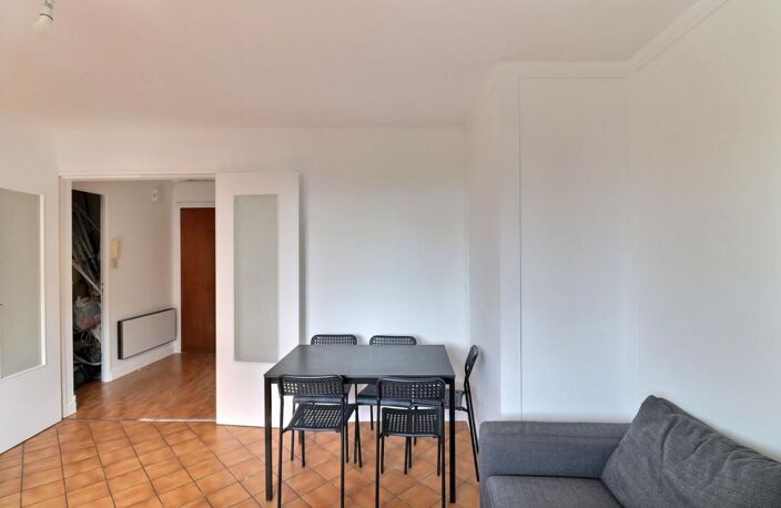 A seulement 6/7 MN A PIED DE LA GARE du centre ville a proximité du MONOPRIX bel appartement 62m2 3 pieces 2 chambres traversant  ideal 1er achat ou collocation possibilité de 3 chambres — photo 3