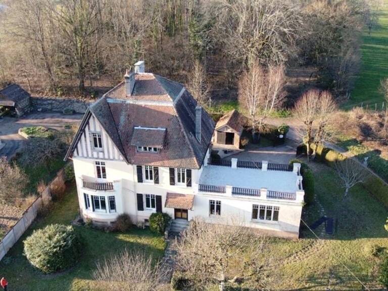 Maison de caractère spacieuse et ses 1607 m2 de terrain clos — photo 1