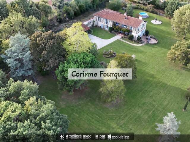 Très belle Demeure de caractère datant de 1650 – 7 000 m² de parc arboré — photo du bien