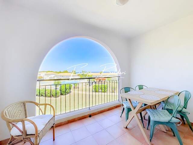 À Vendre Appartement T2 en bord de mer, vue mer, piscine à Linguizzetta, Haute-Corse (20) — photo du bien