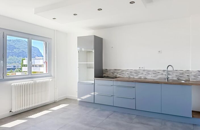 NOUVEAUTÉ – T4 de 80 m² rénové avec vue sur le Salève ANNEMASSE (74) — photo 4