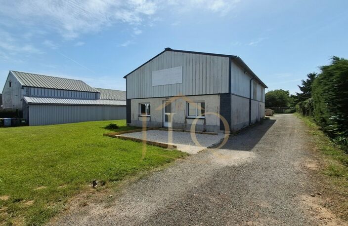 Le camp de base des bâtisseurs - 200 m² de locaux professionnels et 1 452 m² de réserve foncière pour accompagner la croissance de votre entreprise — photo 4