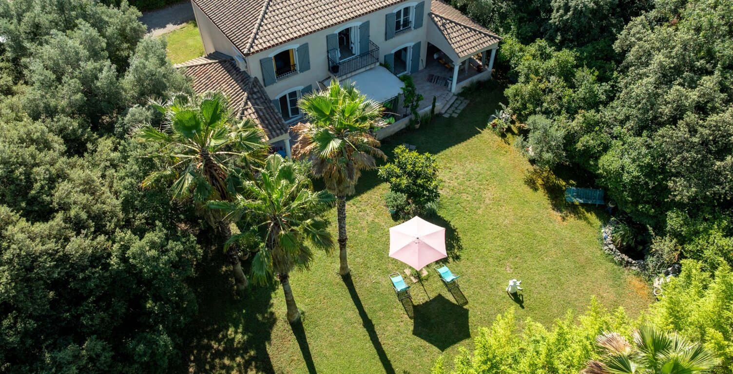 DANS LE CENTRE DE CASTELNAU LE LEZ (34) ,IDEAL PROJET FAMILIAL : MAGNIFIQUE BASTIDE AVEC JARDIN ET TERRAINS CONSTRUCTIBLES — photo 1