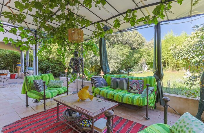 DANS LE CENTRE DE CASTELNAU LE LEZ (34) ,IDEAL PROJET FAMILIAL : MAGNIFIQUE BASTIDE AVEC JARDIN ET TERRAINS CONSTRUCTIBLES — photo 5