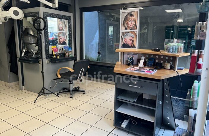 Fonds de commerce Salon de Coiffure - Emplacement n°1- SEES (61)- Orne - Normandie — photo 2