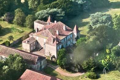 Maison 20 pièces 689000 €