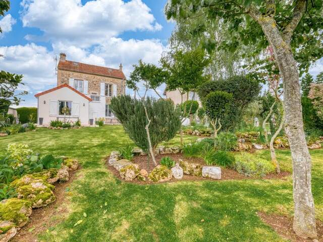 Christophe Michaudelle – EXCLUSIVITE CAPIFRANCE - vous propose proche de Lizy sur Ourcq : maison indépendante - 5 pièces - 109 m² - 3 chambres - 2 pièces d'eau - beau jardin plat et clos – terrasse - — photo du bien