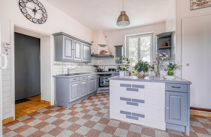 Christophe Michaudelle – EXCLUSIVITE CAPIFRANCE - vous propose proche de Lizy sur Ourcq : maison indépendante - 5 pièces - 109 m² - 3 chambres - 2 pièces d'eau - beau jardin plat et clos – terrasse - — photo 4