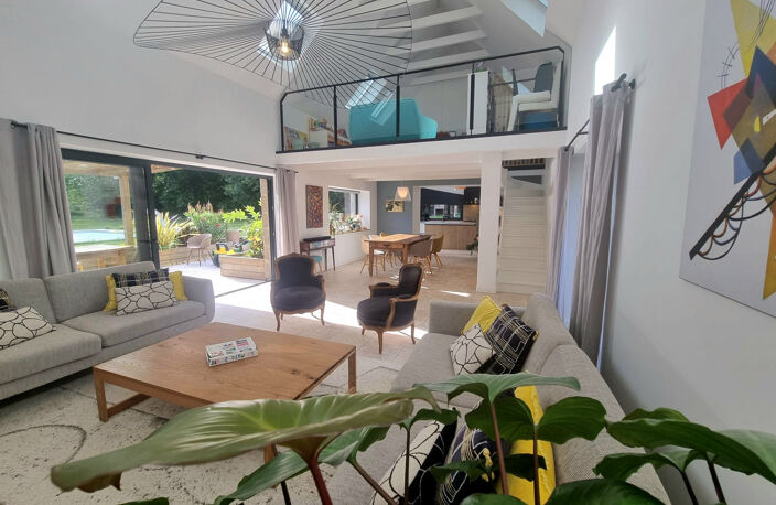 TREMEOC (29) – Corps de ferme rénové de 225 m² au sol avec piscine, studio indépendant, penty et jardin arboré — photo 5