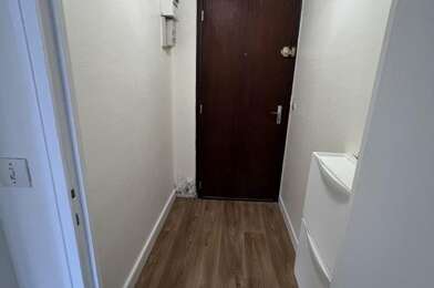 Appartement 1 pièces 700 €
