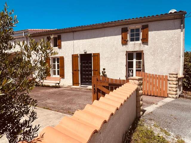 Maison À Vendre — photo du bien