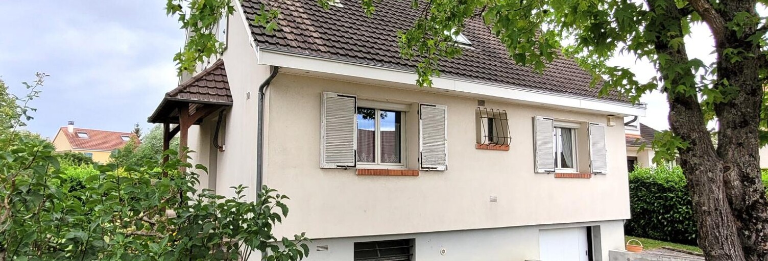 Maison 5 Pièces 114 m² à vendre à Saint-Jean-de-la-Ruelle (45140)