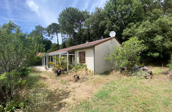 AU CALME, DANS UN QUARTIER RECHERCHÉ PRES DU CENTRE VILLE ET PLAGE DE LA PALMYRE — photo 2
