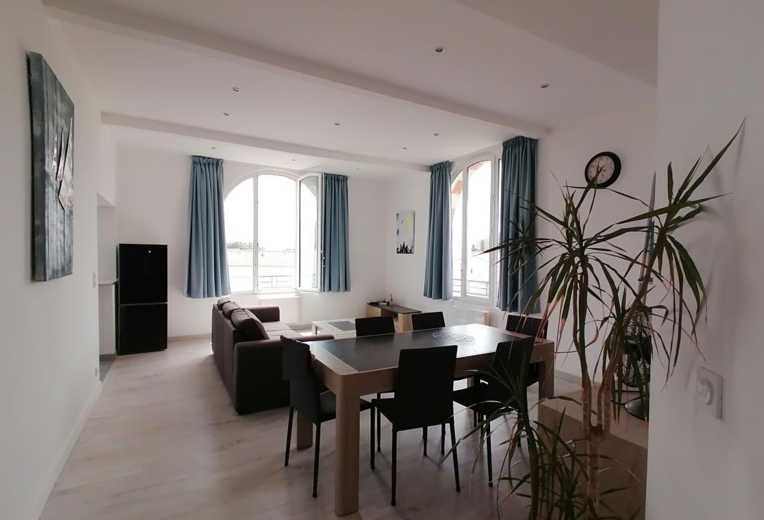 Appartement À Vendre — photo 1