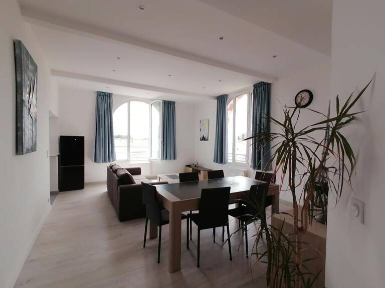 Appartement À Vendre — photo 1