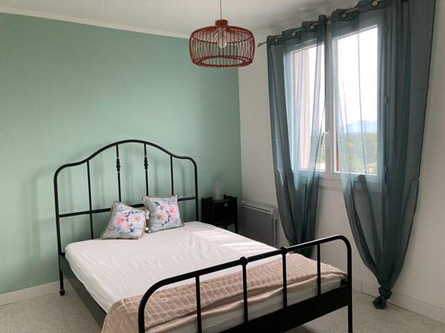 Appartement Avignon 3 pièce(s) 71m2, meublé et équipé, 2 balcons, place de parking — photo du bien