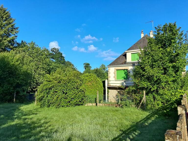 Maison des années 60 indépendante  sur un grand terrain à fort potentiel Aux portes de la forêt (Morbihan) — photo 1