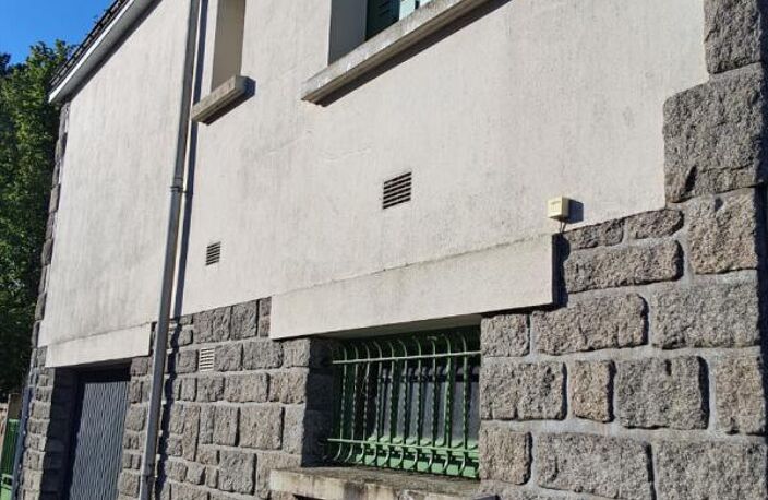 Maison des années 60 indépendante  sur un grand terrain à fort potentiel Aux portes de la forêt (Morbihan) — photo 3
