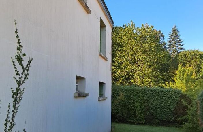 Maison des années 60 indépendante  sur un grand terrain à fort potentiel Aux portes de la forêt (Morbihan) — photo 4
