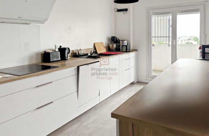 Appartement trois pièces au dernier étage lumineux avec balcon  et terrasse — photo 4